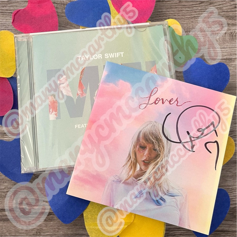 Taylor Swift Autographed Lover Album Booklet and "ME!" CD Single